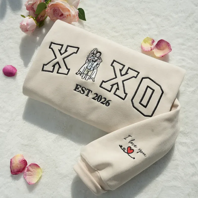 Forlovever Personalized Embroidered Photo Couple XOXO Sweats/Hoodie/T-shirt