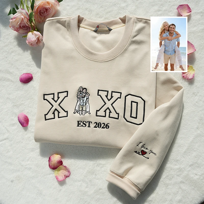 Forlovever Personalized Embroidered Photo Couple XOXO Sweats/Hoodie/T-shirt