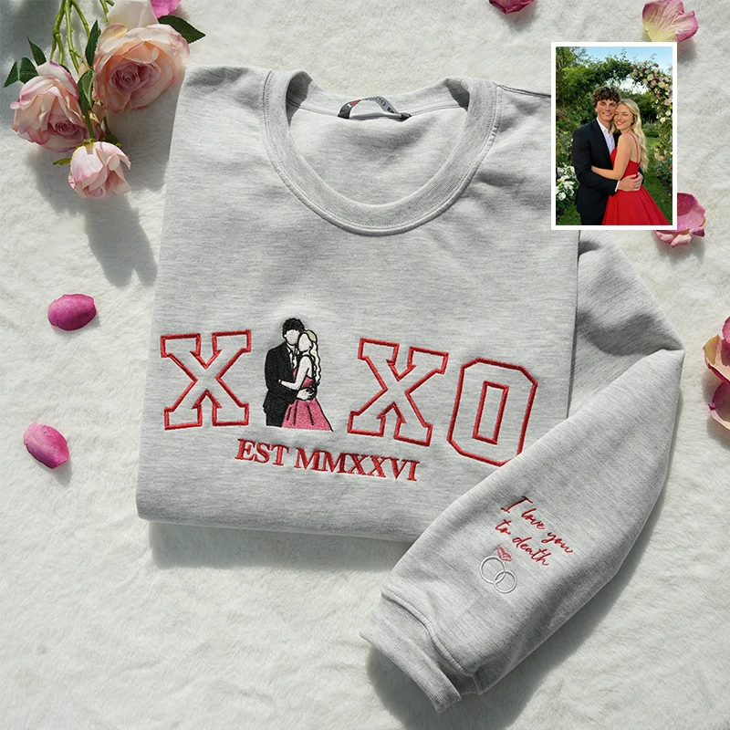 Forlovever Personalized Embroidered Photo Couple XOXO Sweats/Hoodie/T-