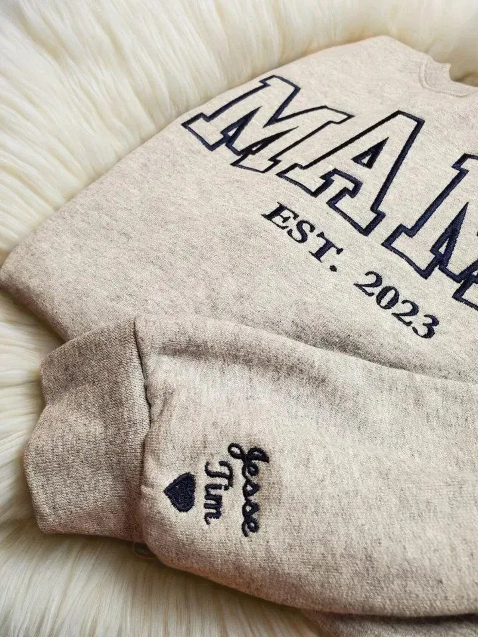 Custom Embroidered Mom Dad Sweatshirt with Kids Name on Sleeve