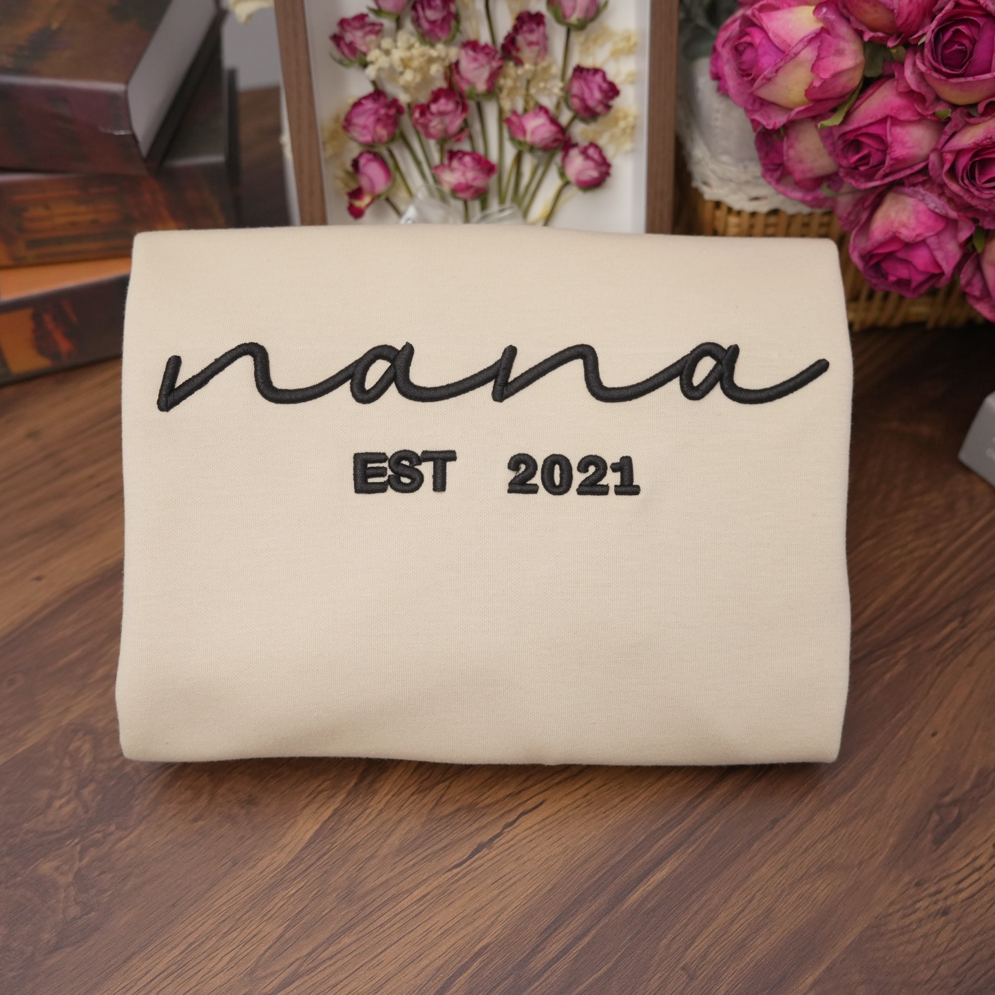 Custom 3D Embroidered Sweatshirt with Date and Kids Names on Sleeve, Gifts For Mama, Papa & Nana