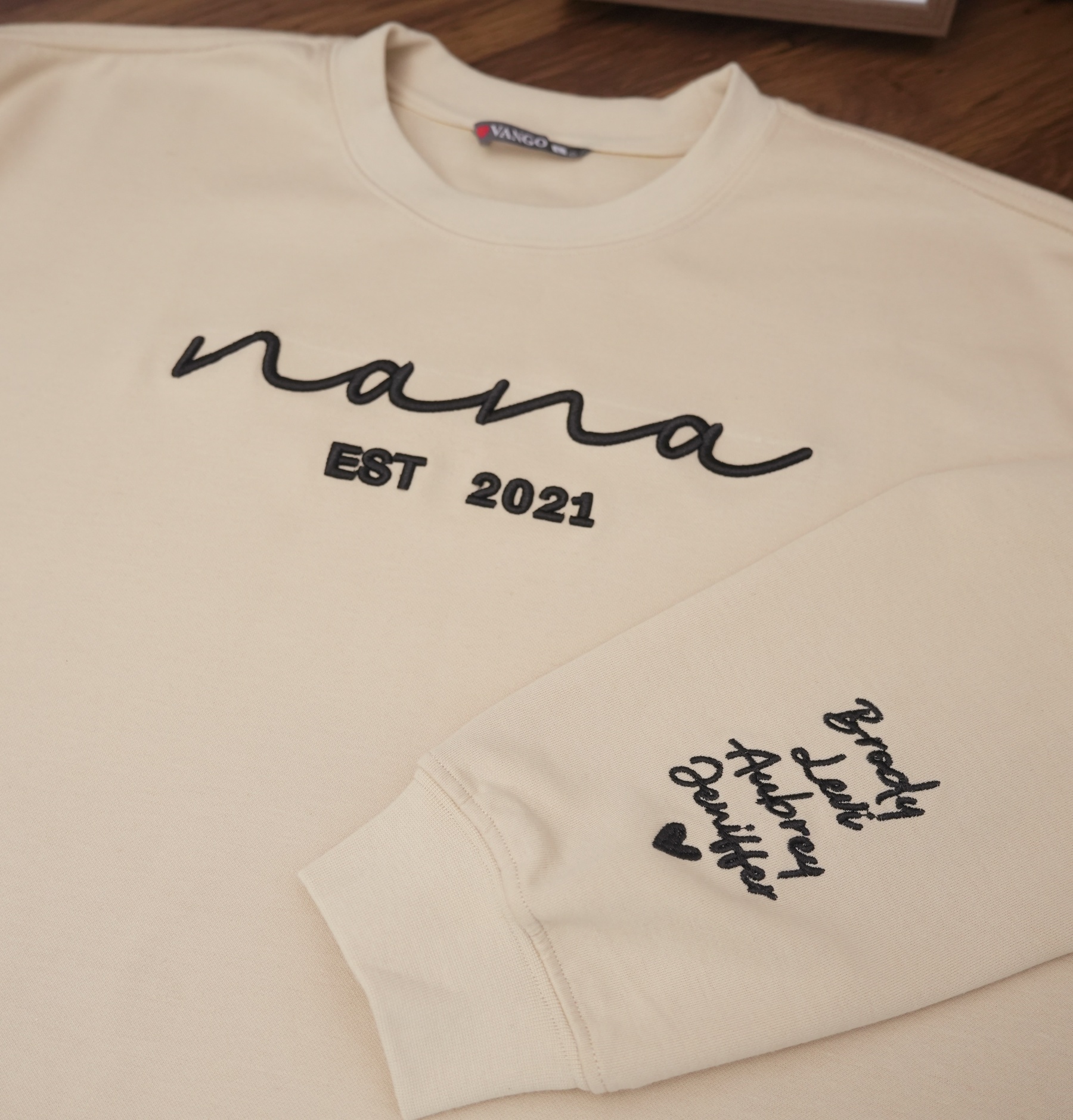 Custom 3D Embroidered Sweatshirt with Date and Kids Names on Sleeve, Gifts For Mama, Papa & Nana