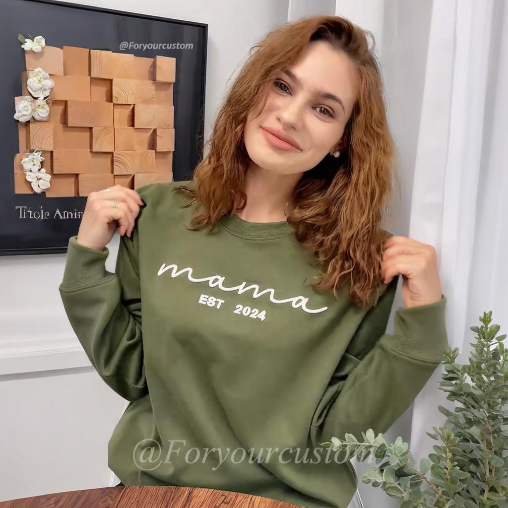 Custom 3D Embroidered Sweatshirt with Date and Kids Names on Sleeve, Gifts For Mama, Papa & Nana