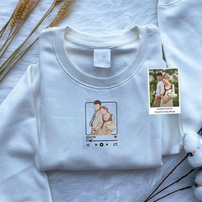 Christmas Gifts Custom Roman Embroidered Sweatshirt Portrait Music Player Couple Family Gift