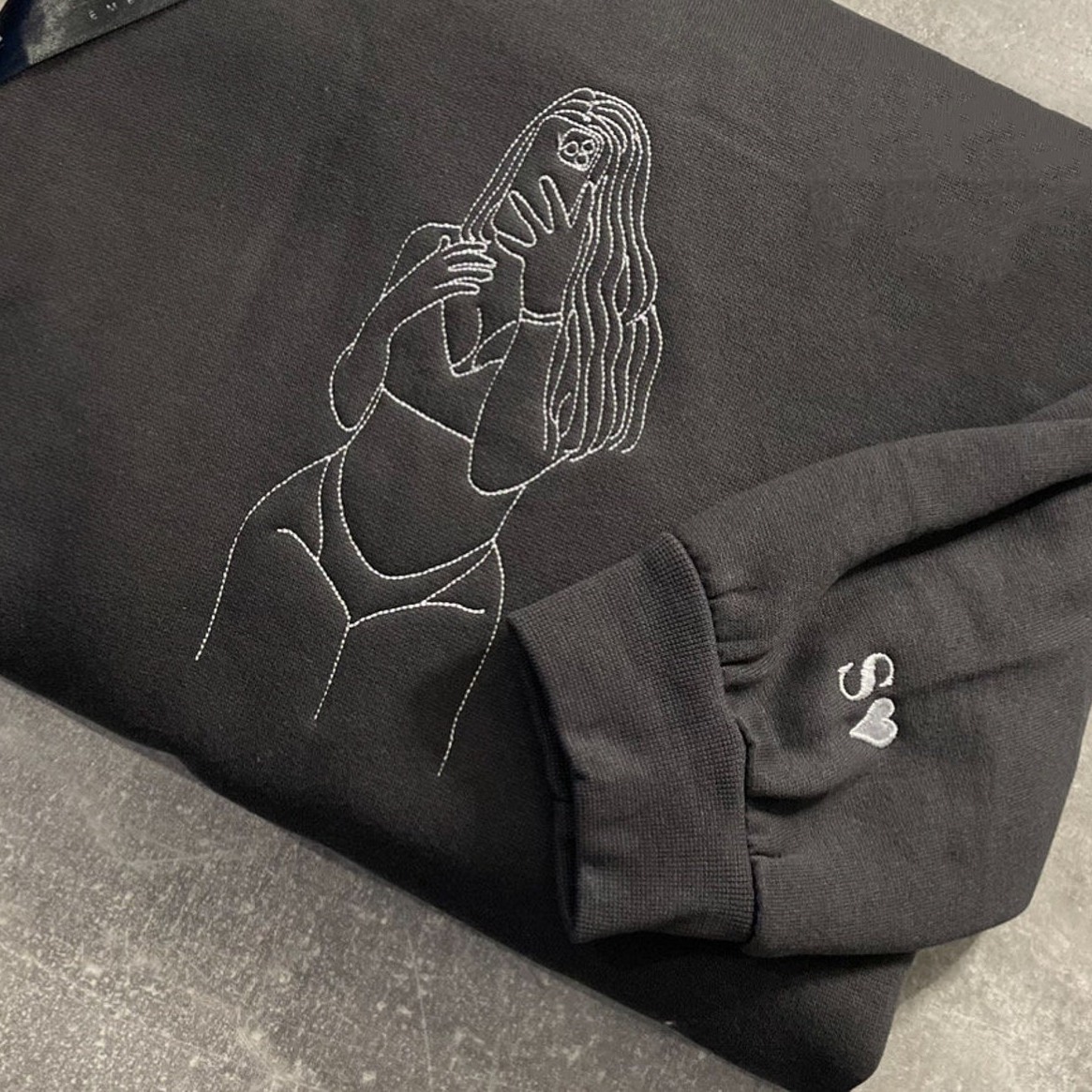 Custom Embroidered Sweatshirt – Personalized Sexy Portrait Gift for Him 💕🔥