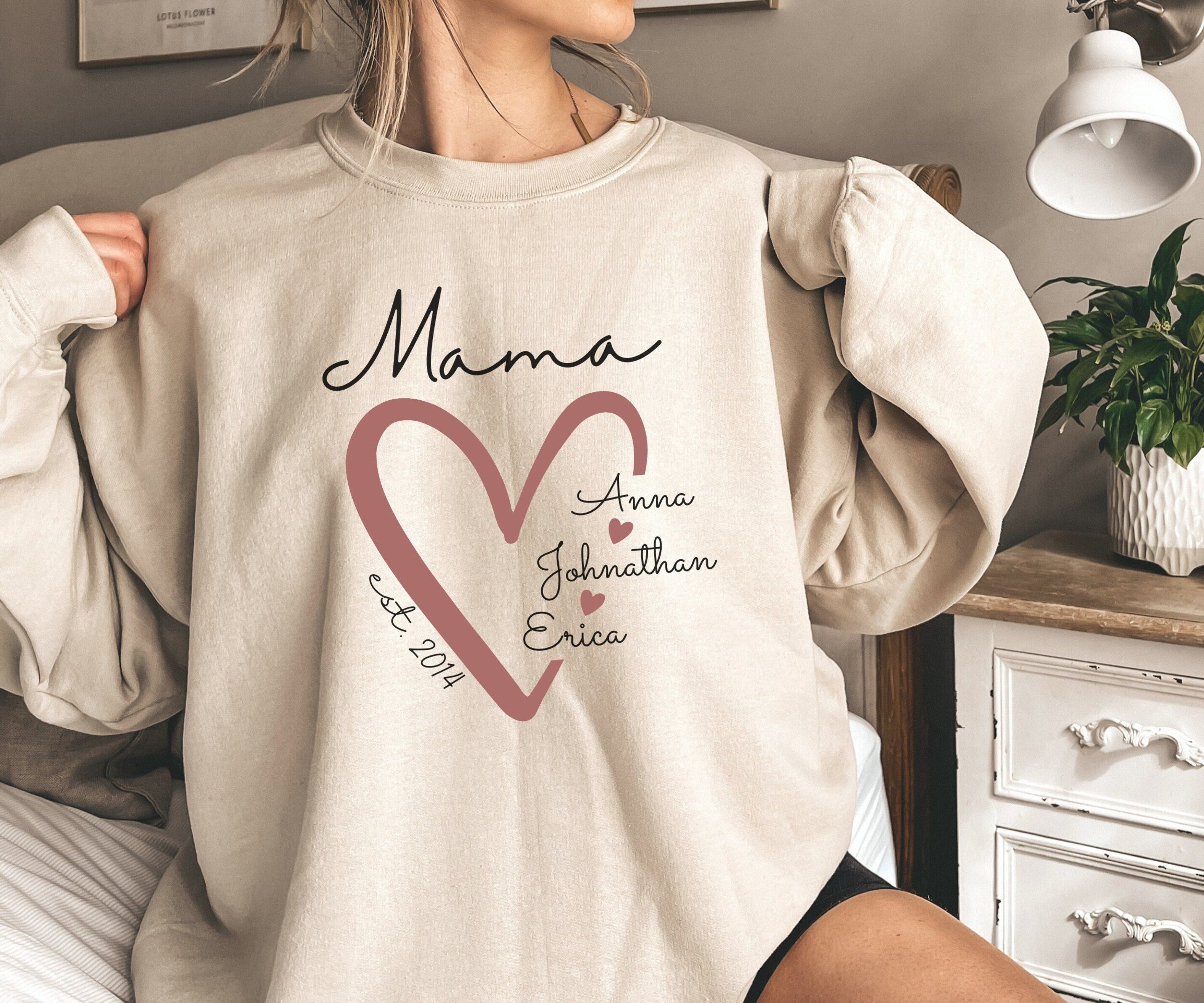 Mama Sweatshirt, Personalized Sweatshirt, Mama Est Sweatshirt, Mama Sweatshirt With Kid Name, Mama Sweatshirt With Names-ilovevango