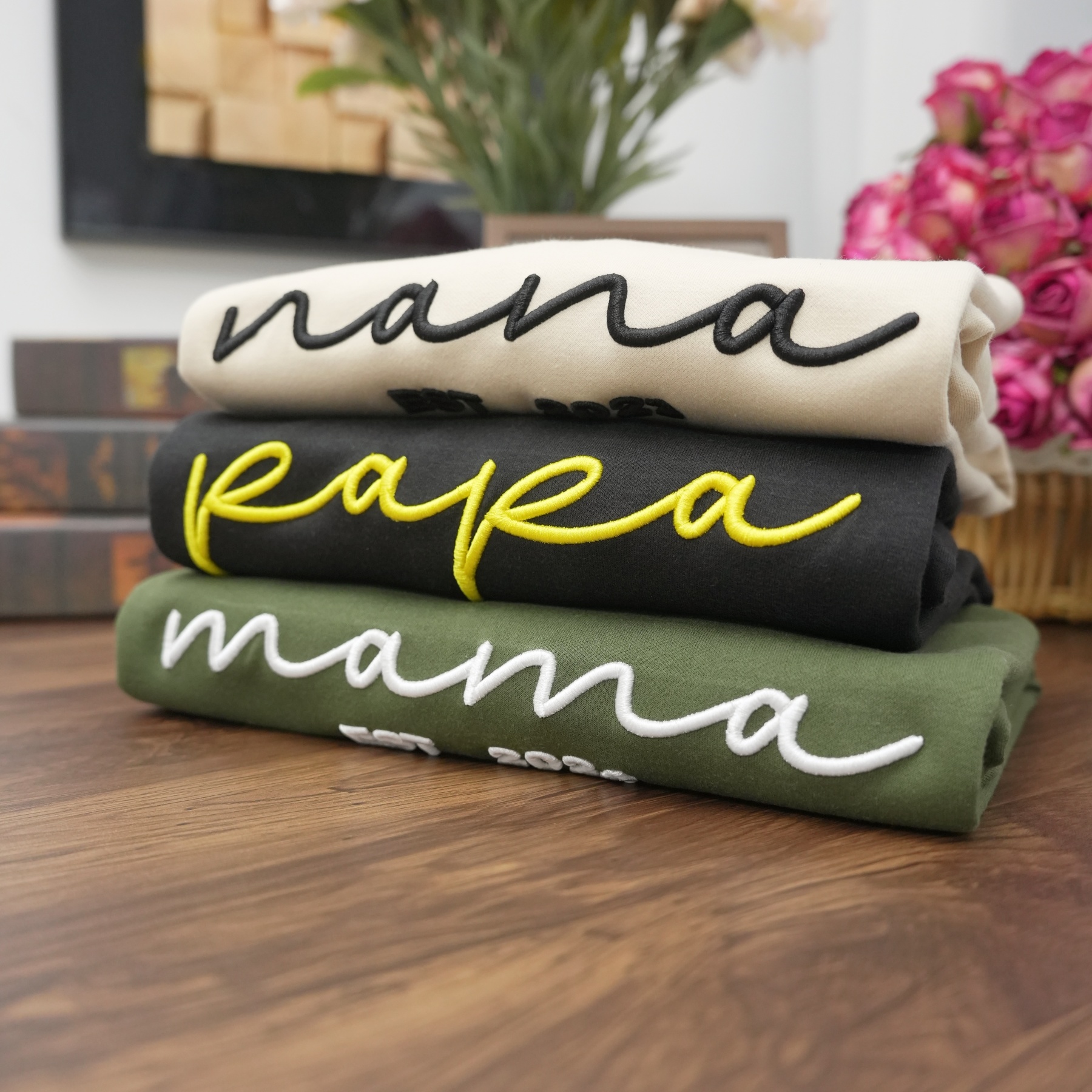 Custom 3D Embroidered Sweatshirt with Date and Kids Names on Sleeve, Gifts For Mama, Papa & Nana