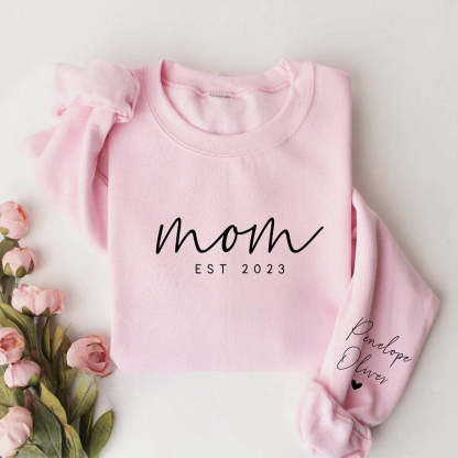 Minimalist Mama Sweatshirt with Date and Children Name-ilovevango