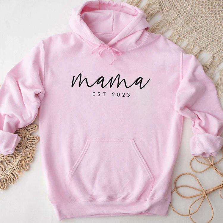 Minimalist Mama Sweatshirt with Date and Children Name-ilovevango