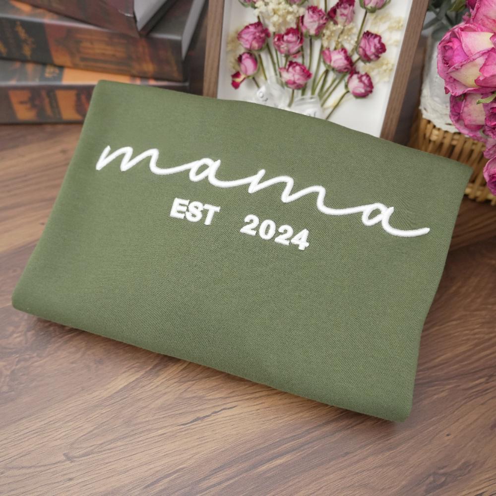 Custom 3D Embroidered Sweatshirt with Date and Kids Names on Sleeve, Gifts For Mama, Papa & Nana