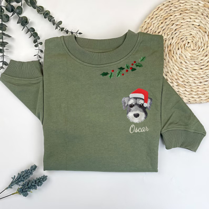 PetFiestas® Neckline Mistletoe Embroidered Custom Pet Embroidered Christmas Sweatshirt Hoodie T-shirt