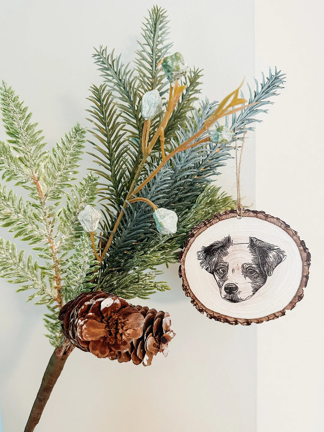 FAUX WOOD PET ORNAMENT-ilovevango