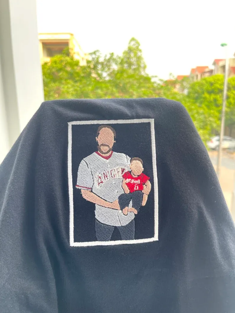 Custom Embroidered Photo Portrait Sweatshirt For dad,papa,papà,papá,pai