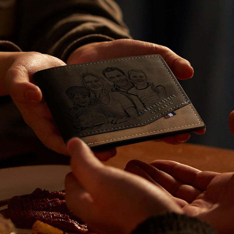 Fathers Day Photo Engraved Classic Style Leather Wallet For Men