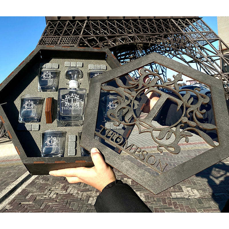 Whiskey Decanter Set, Engraved decanter, Christmas Gift, Personalized Whiskey Gift