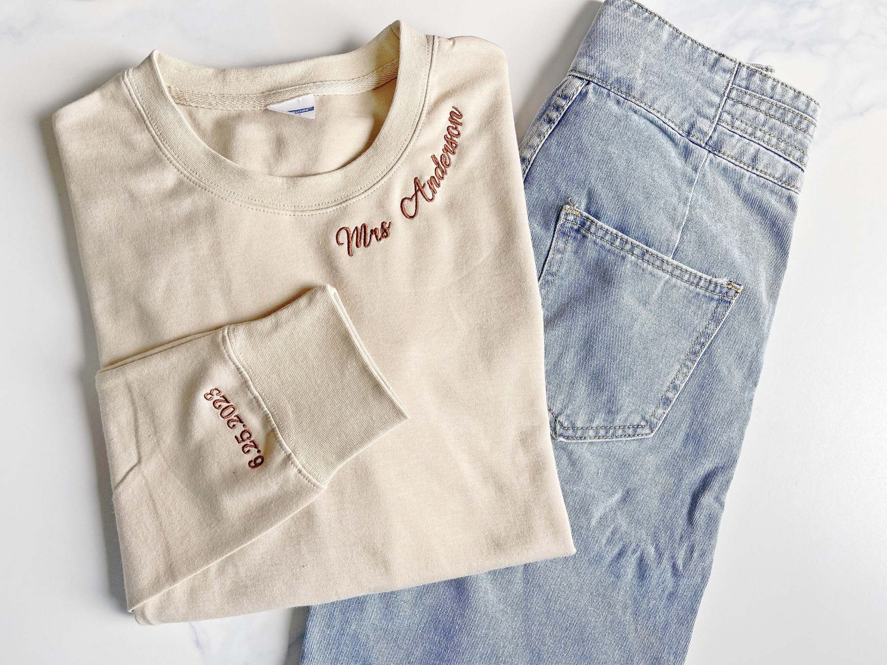 Embroidered Name on Collar Sweatshirt Hoodie Embroidery College Couple Matching Hoodie Crewneck Sorority Anniversary Gift-ilovevango