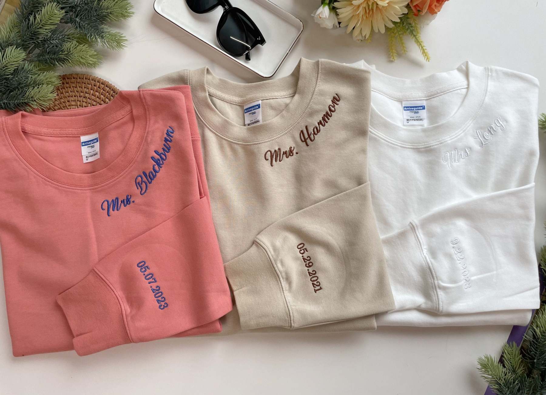Embroidered Name on Collar Sweatshirt Hoodie Embroidery College Couple Matching Hoodie Crewneck Sorority Anniversary Gift-ilovevango