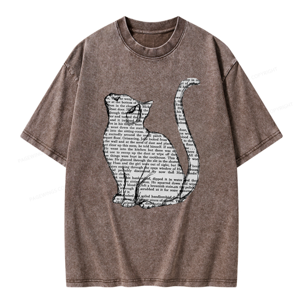 Lots Of Books And Cute Cats Unisex Washed T-shirt