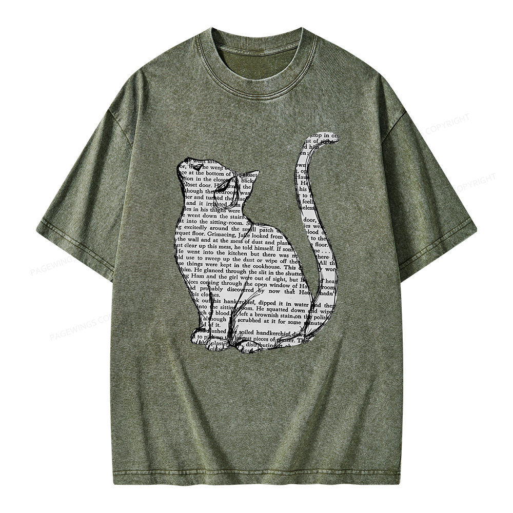 Lots Of Books And Cute Cats Unisex Washed T-shirt