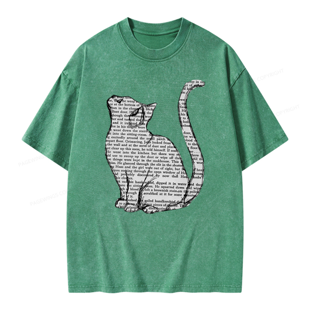 Lots Of Books And Cute Cats Unisex Washed T-shirt