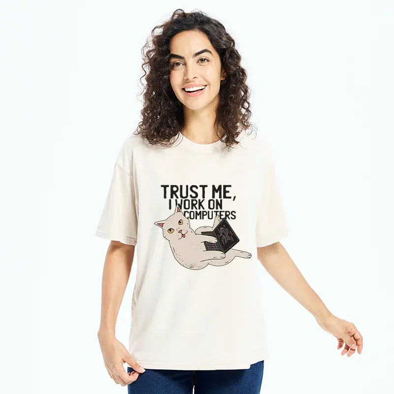 Cat At Work Washed T-Shirt