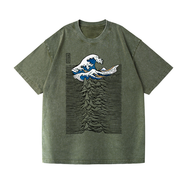 The Great Wave off Kanagawa Ukiyoe Vintage Wash Japanese Design T-Shirt
