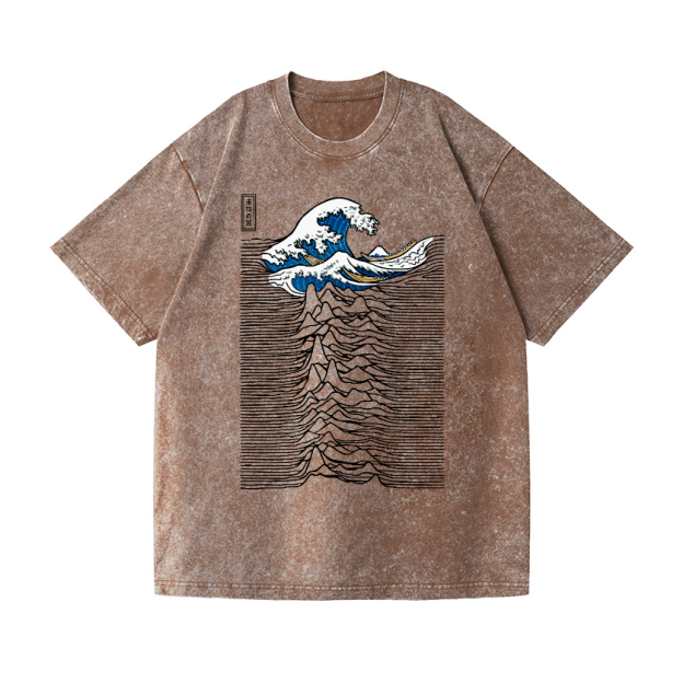 The Great Wave off Kanagawa Ukiyoe Vintage Wash Japanese Design T-Shirt