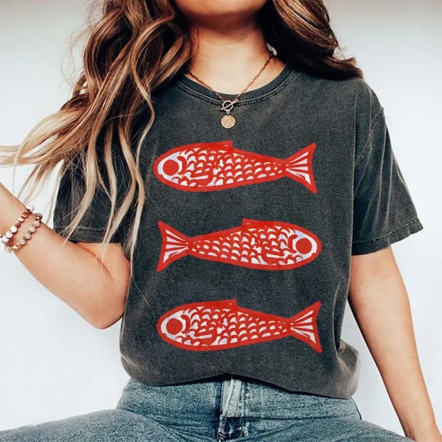 Unisex Vintage Fish Printed Washed Tee