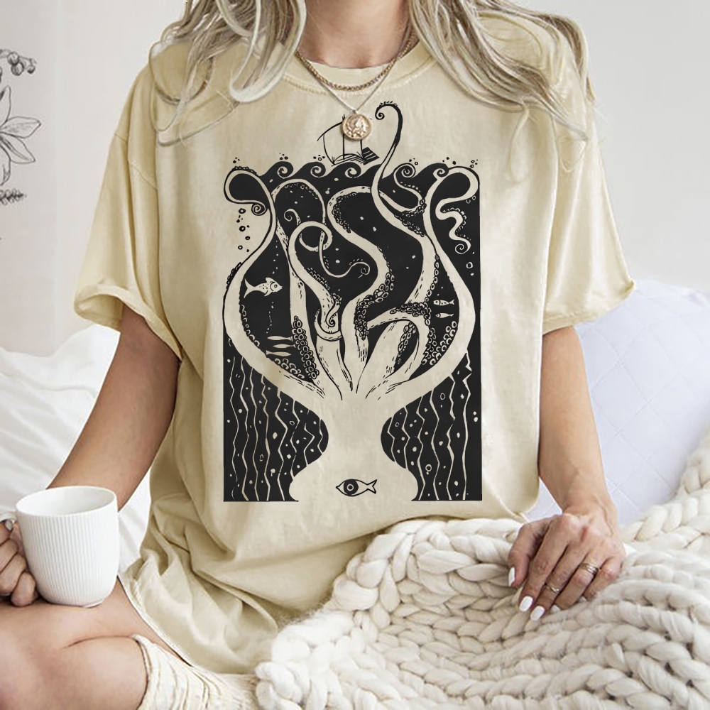 Unisex Octopus Printed Washed Tee