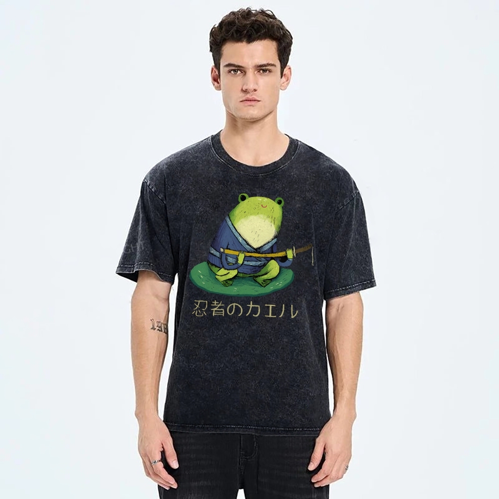 Unisex Japanese Style Frog Printed Washed Tee