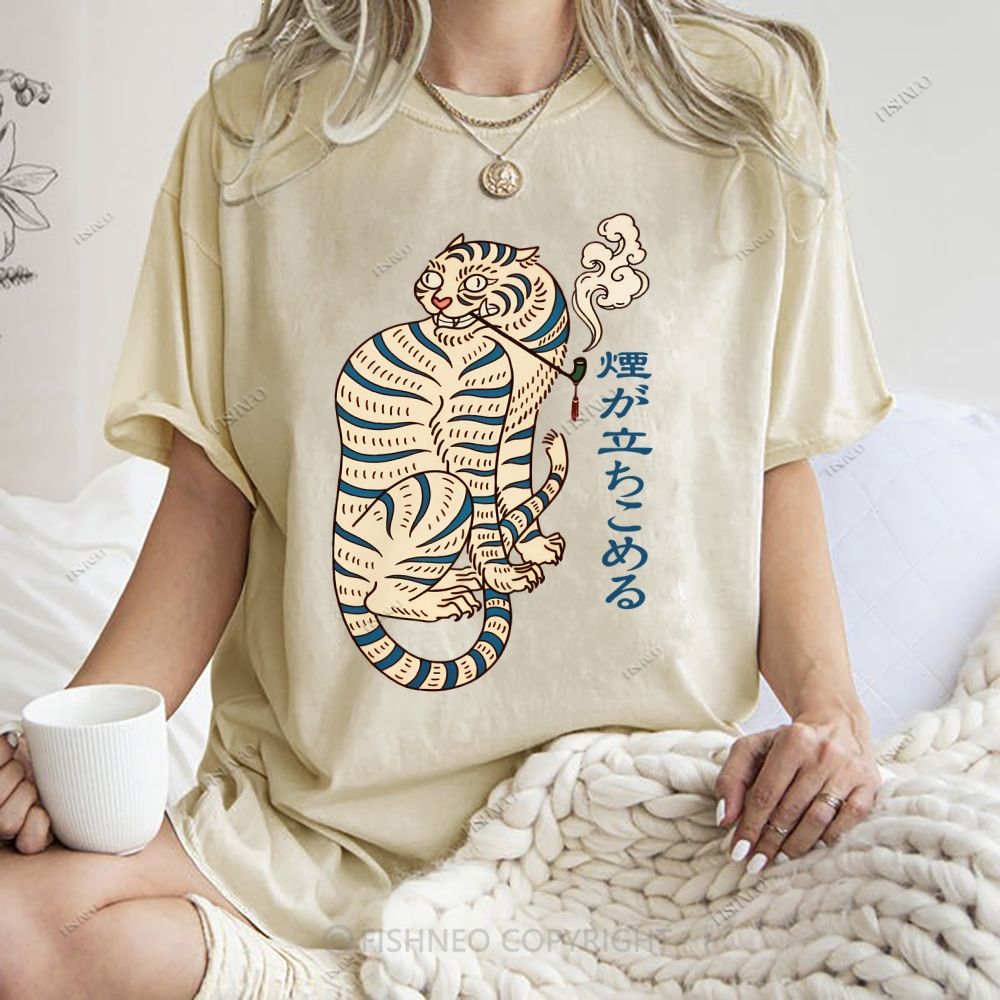 Unisex Japaneses Tiger Smoking Printed Washed Tee