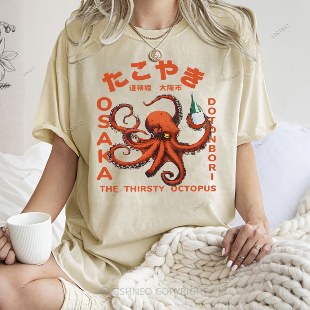Octopus Drinks Soju Washed T-Shirt