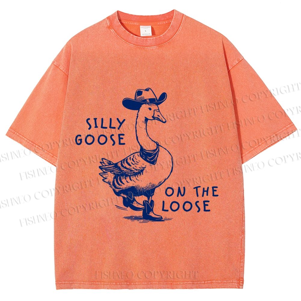 Unisex Vintage Silly Goose On The Loose Printed Washed Te