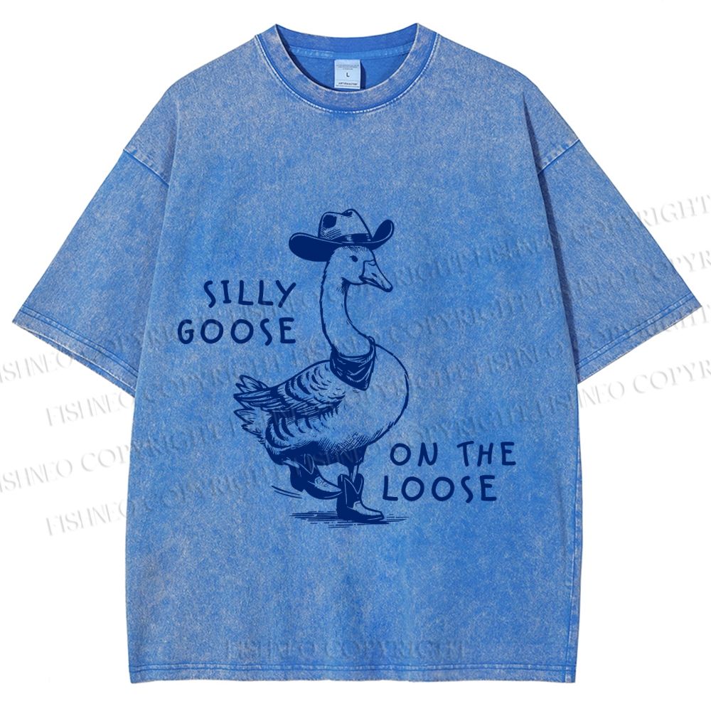 Unisex Vintage Silly Goose On The Loose Printed Washed Te