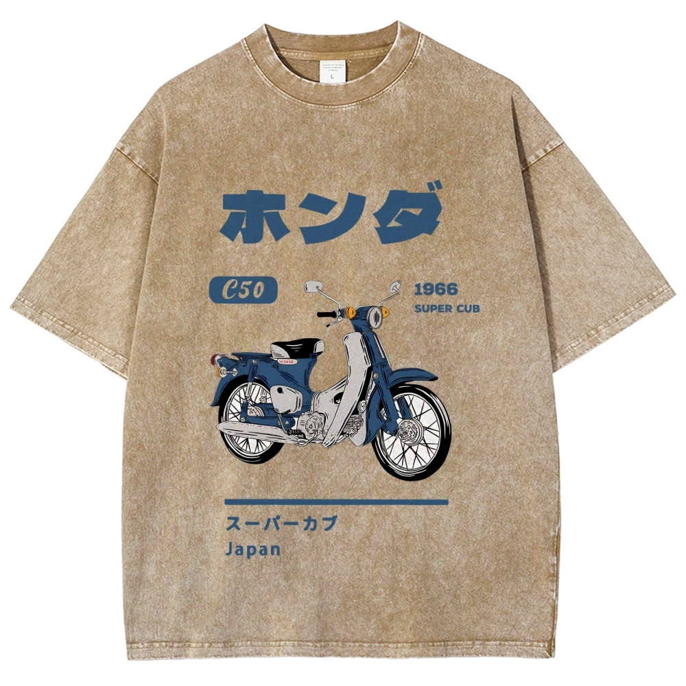 Honda C50 Super Cub Motorcycle Vintage Wash Japanese Design T-Shirt