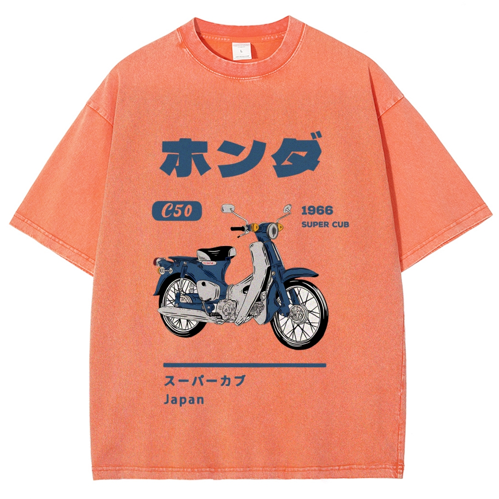 Honda C50 Super Cub Motorcycle Vintage Wash Japanese Design T-Shirt