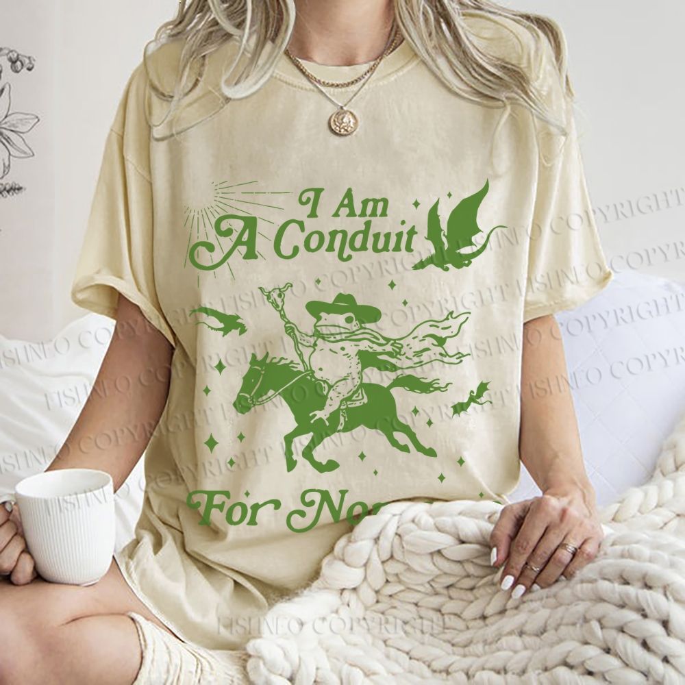 Unisex Vintage Frog I am a Conduit For Nonsense Printed Washed Tee