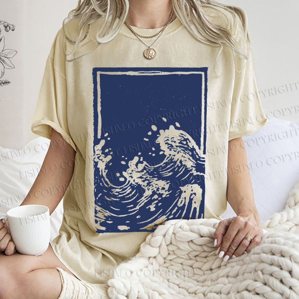 Unisex Japanese Vintage Wave Printed Washed Tee