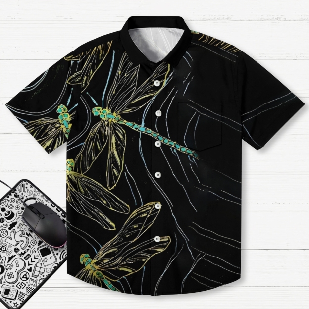 Dragonfly Flapping Its Wings Button-up Shirt