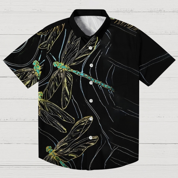 Dragonfly Flapping Its Wings Button-up Shirt