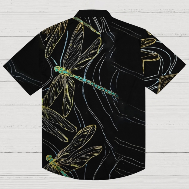 Dragonfly Flapping Its Wings Button-up Shirt