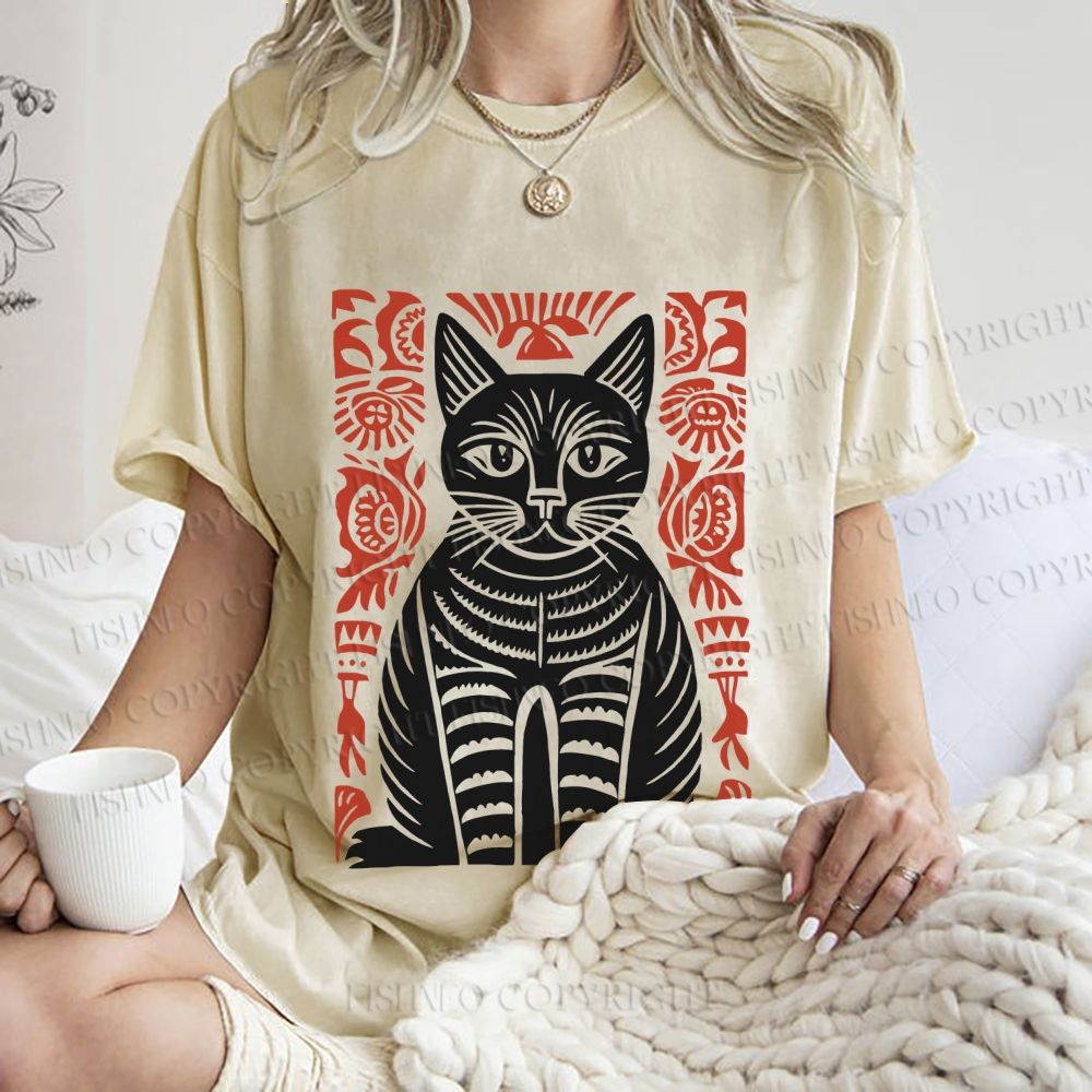 Unisex Vintage Black Cat Totem Printed Washed Tee