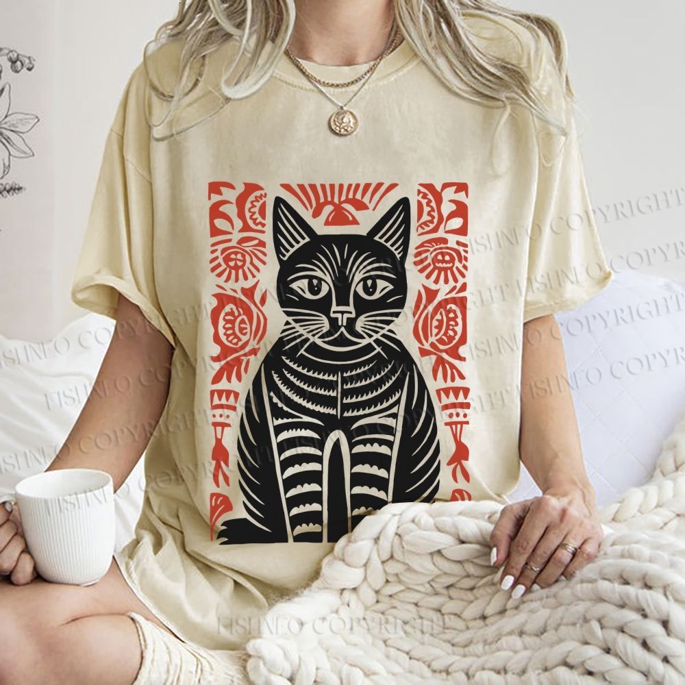 Unisex Vintage Black Cat Totem Printed Washed Tee