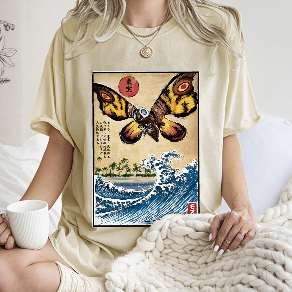 Giant Moth in Japan Vintage Washed T-shirt