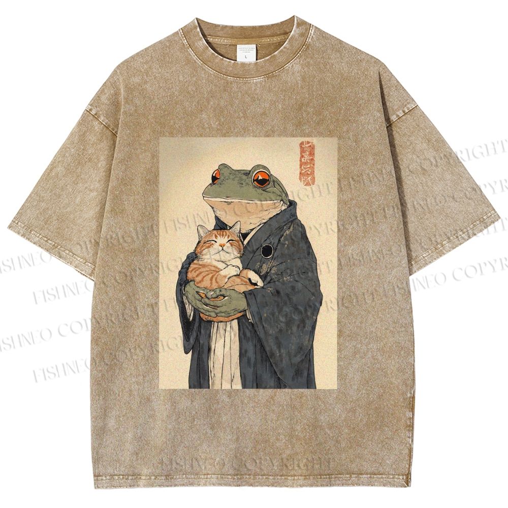Unisex Frog Hugging Cat Printed Washed Tee