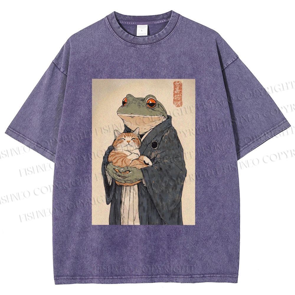 Unisex Frog Hugging Cat Printed Washed Tee