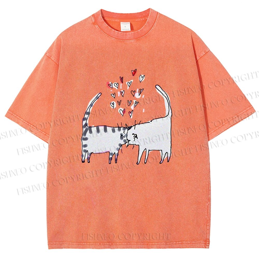 Unisex Cats Falling in Love Printed Washed Tee