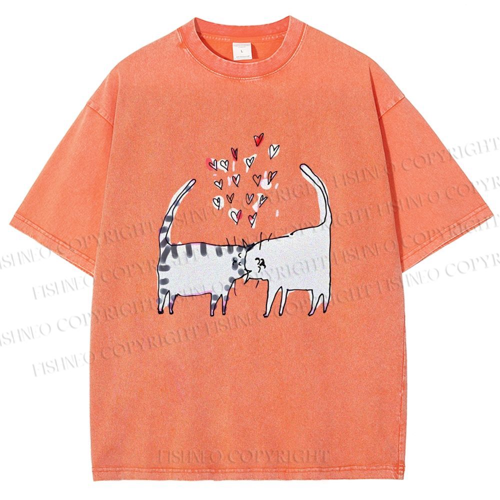 Unisex Cats Falling in Love Printed Washed Tee