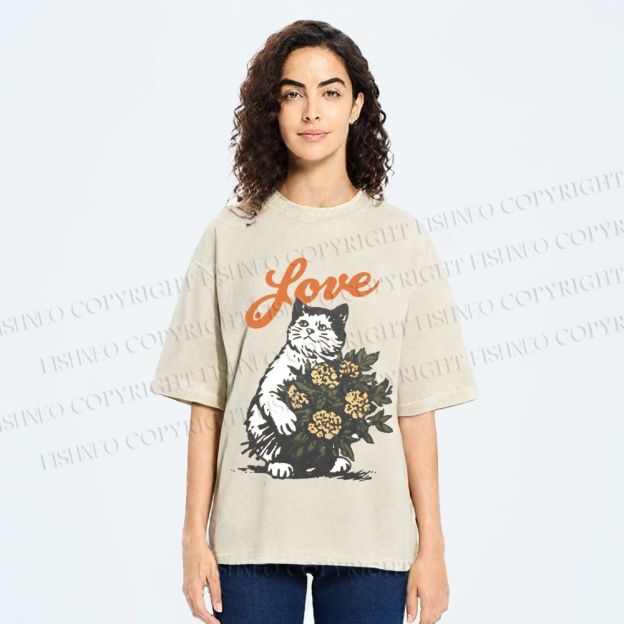 Unisex Vintage Cat Holding Flowers Printed Washed Tee
