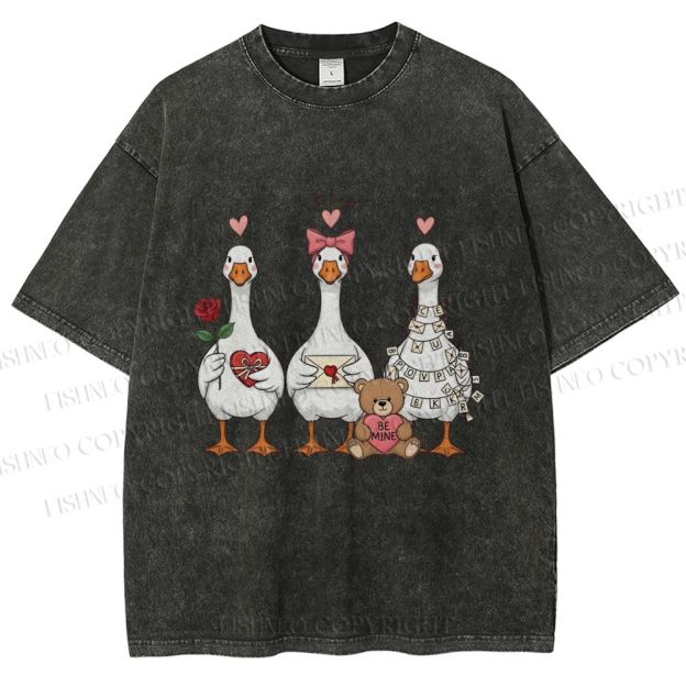 Unisex Love Of Goose Printed Washed Tee
